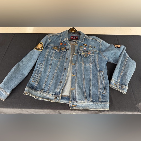 Harley-Davidson Other - Harley Davidson Y2K Jean Jacket Denim Vintage Bike Week Pins Large Biker Club